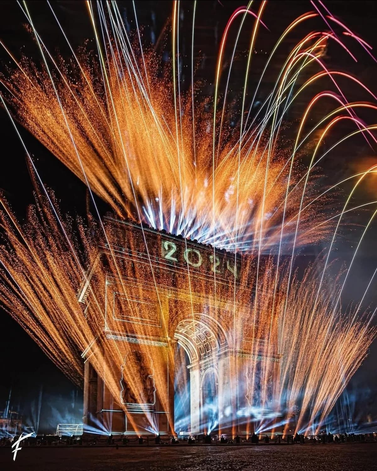 Arc de Triomphe - Vue 1