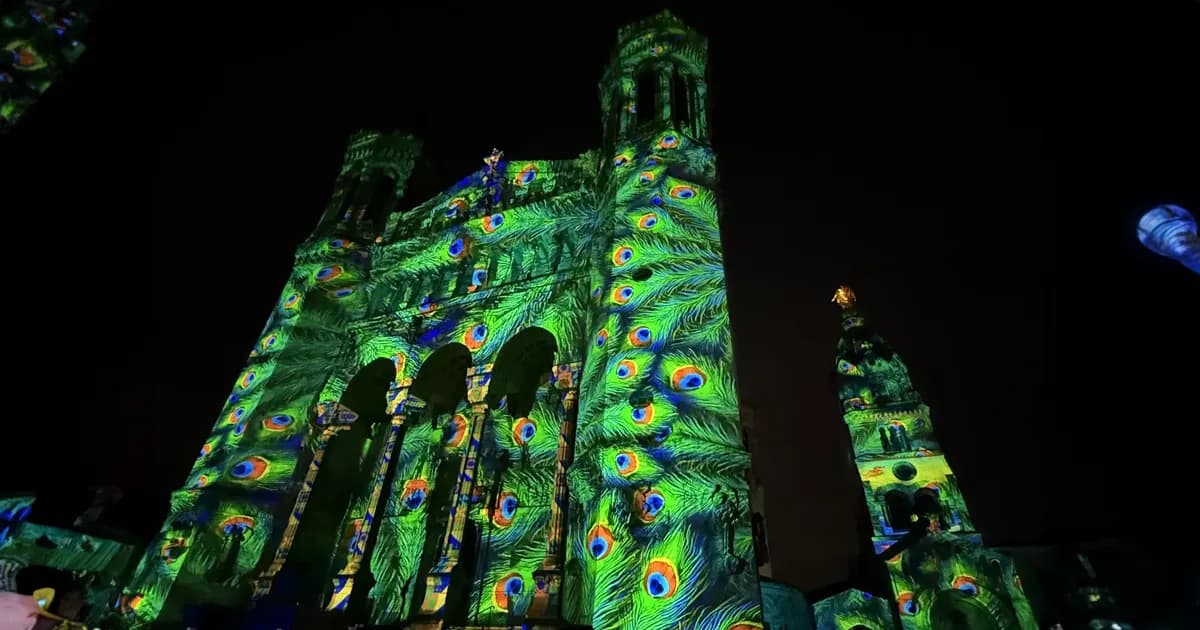 Guide complet du video mapping : de la conception au spectacle